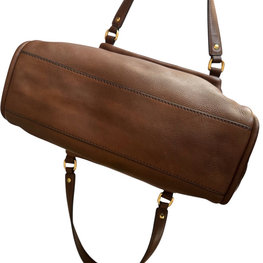 UGG Classic Triple Pocket Satchel Auburn Leather - Picture 13 of 16